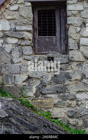 Altes traditionelles ukrainisches Landhaus in Pyrohiv (Pirogovo) Dorf in der Nähe von Kiew, Ukrain Stockfoto