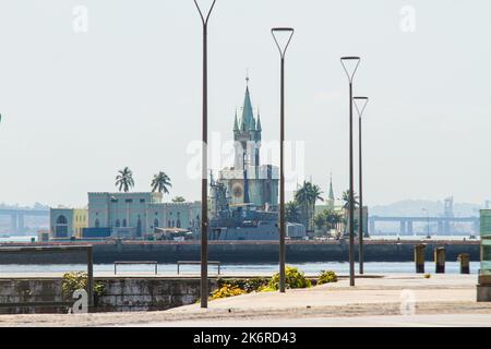 Fiskalinsel von der Innenstadt von Rio de Janeiro aus gesehen, Brasilien - 28. August 2022: Fiskalinsel in Rio de Janeiro. Stockfoto