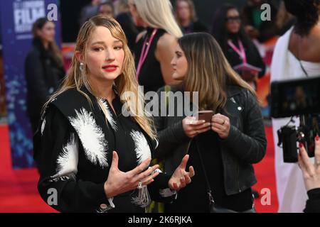 London, Großbritannien. 15. Oktober 2022. Haley Bennett kommt am 15. Oktober 2022 beim TILL - The Mayor of London, GALA UK Premiere - BFI London Film Festival, London, UK an. Quelle: Siehe Li/Picture Capital/Alamy Live News Stockfoto