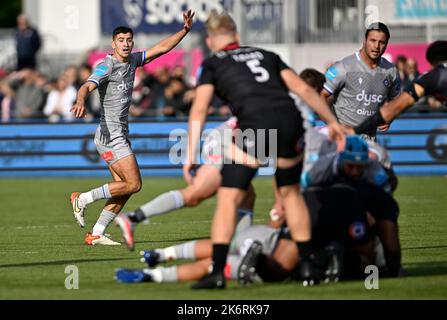Barnett, Großbritannien. 15. Oktober 2022. Premiership Rugby. Saracens V Bath Rugby. StoneX Stadium. Barnett. Orlando Bailey (Bath) Punkte beim Rugby-Spiel Saracens V Bath Gallagher Premiership. Kredit: Sport In Bildern/Alamy Live Nachrichten Stockfoto