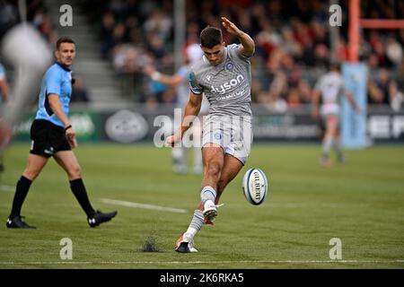 Barnett, Großbritannien. 15. Oktober 2022. Premiership Rugby. Saracens V Bath Rugby. StoneX Stadium. Barnett. Orlando Bailey (Bath) tritt während des Rugby-Spiels von Saracens V Bath, Gallagher Premiership, an. Kredit: Sport In Bildern/Alamy Live Nachrichten Stockfoto