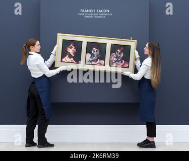 Pressevorschau bei Sothebys Verkauf zeitgenössischer Kunst. Stockfoto