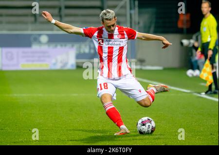 Lyngby, Dänemark. 14., Oktober 2022. Louka Prip (18) von Aalborg Boldklub, gesehen während des dänischen Superliga-Spiels 3F zwischen Lyngby Boldklub und Aalborg Boldklub im Lyngby Stadion in Lyngby. (Foto: Gonzales Photo - Tobias Jorgensen). Stockfoto