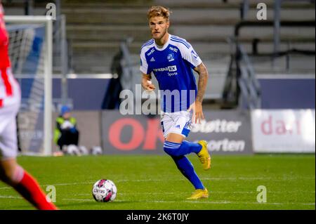 Lyngby, Dänemark. 14., Oktober 2022. Timo Letschert von Lyngby Boldklub beim dänischen Superliga-Spiel 3F zwischen Lyngby Boldklub und Aalborg Boldklub im Lyngby Stadion in Lyngby. (Foto: Gonzales Photo - Tobias Jorgensen). Stockfoto