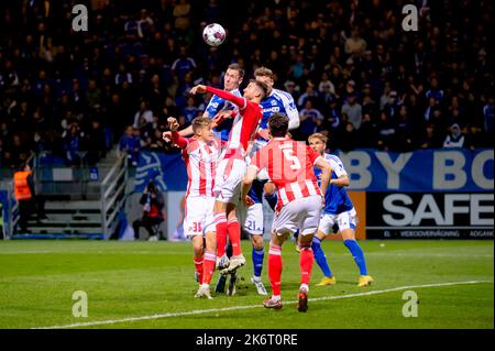 Lyngby, Dänemark. 14., Oktober 2022. Lars Kramer (4) von Aalborg Boldklub beim dänischen Superliga-Spiel 3F zwischen Lyngby Boldklub und Aalborg Boldklub im Lyngby Stadion in Lyngby. (Foto: Gonzales Photo - Tobias Jorgensen). Stockfoto