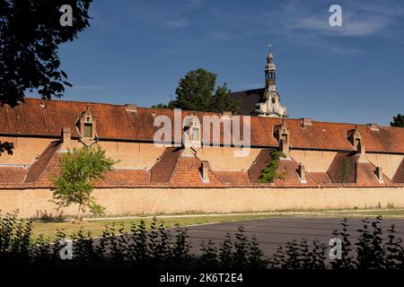 Blick auf den Begijnhof in der belgischen Stadt Lier Stockfoto