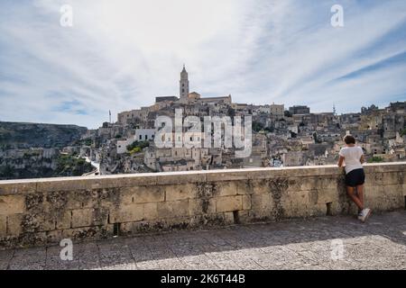 Panoramablick auf den Sasso Barisano vom Kloster des Heiligen Agostino in Matera Stockfoto