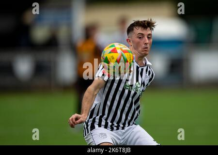 Merthyr Tydfil, Großbritannien. 15. Oktober 2022. Merthyr Town gegen Folkestone Invicta in der Qualifikationsrunde des FA Cup 4. im Penydarren Park am 15.. Oktober 2022. Quelle: Lewis Mitchell/Alamy Live News Stockfoto