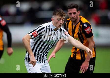 Merthyr Tydfil, Großbritannien. 15. Oktober 2022. Merthyr Town gegen Folkestone Invicta in der Qualifikationsrunde des FA Cup 4. im Penydarren Park am 15.. Oktober 2022. Quelle: Lewis Mitchell/Alamy Live News Stockfoto