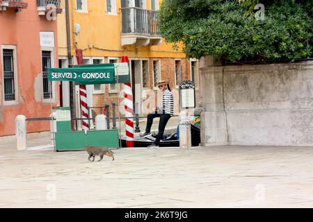 Gondoliere in Venedig Stockfoto