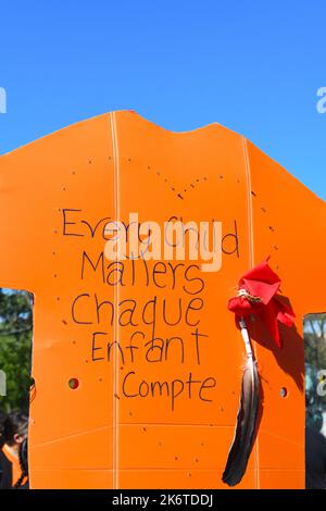 Every Child Matters/Orange Shirt Day ​ „Kanadas zweiter nationaler Tag für Wahrheit und Versöhnung“ wurde am 30. September 2022 in Montreal, Kanada, gefeiert Stockfoto