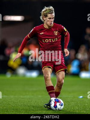 Todd Cantwell von Norwich City in Aktion während des Sky Bet Championship-Spiels in der Vicarage Road, Watford. Bilddatum: Samstag, 15. Oktober 2022. Stockfoto