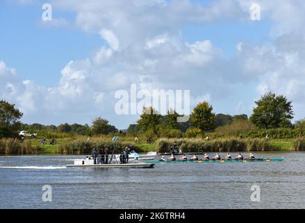 Rudern acht, Rudern 8, Deutsche Nationalmannschaft beim Canal Cup auf dem Nord-Ostsee-Kanal. Ruderwettbewerb beim härtesten Rennen der Welt dazwischen Stockfoto