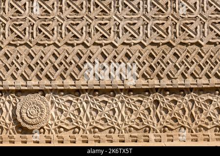 Architektur Details der Steinschnitzerei an drei Heiligen Hierarchen Kirche in Iasi, Rumänien. Stockfoto