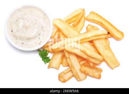 Pommes Frites Kartoffeln und Dip-Sauce isoliert auf weißem Hintergrund Stockfoto