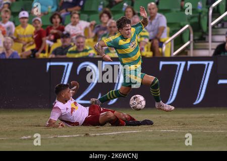 St. Petersburg, FL: Während eines USL-Fußballspiels, Samstag, 15. Oktober 2022, im Al lang Stadium. Die Rowdies besiegten die Red Bulls ll 1-0. (Kim Hukari/i Stockfoto