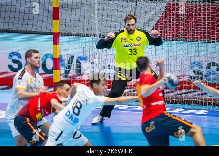 15. Oktober 2022, Spanien, Jaén: Handball: EHF Euro Cup, Spanien - Deutschland, Matchday 2. Torwart Andreas Wolff (KS Vive Kielce) ist die Unterstützung im deutschen Spiel. Foto: Sascha Klahn/dpa Kredit: dpa picture Alliance/Alamy Live News Stockfoto