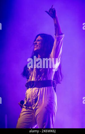 Mailand, Italien. 15.. Oktober 2022. Lacuna Coil tritt am 16/10/2022 bei Fabrique Milano auf. Kredit: Marco Arici/Alamy Live Nachrichten Stockfoto