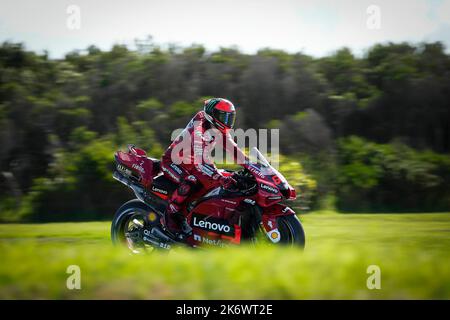 Phillip Island, Australien. 15. Oktober 2022. Qualifying Animoca Brands Australian Grand Prix of MotoGP auf Phillip Island Circuit. 15. Oktober 2022 in Bild: Italien Pecco Bagnaia Clasificacion del Gran Premio de MotoGP de Australia en el Circuito Internacional de Phillip Island. 15 de Octubre de 2022 POOL/ MotoGP.com/Cordon die Pressebilder sind nur für redaktionelle Zwecke bestimmt. Obligatorischer Kredit: © motogp.com Kredit: CORDON PRESS/Alamy Live News Stockfoto