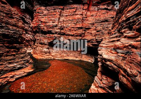 Beeindruckende Weano-Schlucht im Karijini-Nationalpark. Stockfoto