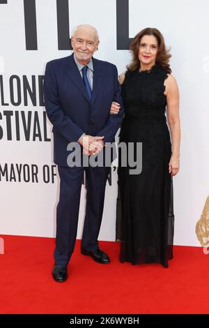 Michael Wilson und Barbara Broccoli, Till - UK Premiere, BFI London Film Festival, Southbank Centre, Royal Festival Hall, London, UK, 15. Oktober 2022, Stockfoto