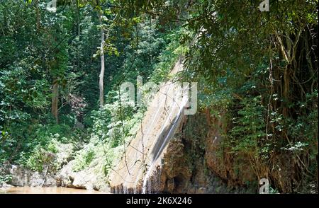 los Cocos Wasserfall in samana in der dominikanischen republik Stockfoto