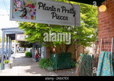 Millthorpe historisches Dorf im zentralen Westen von New South Wales und Geschäfte in der Pym Street, NSW, Australien Stockfoto