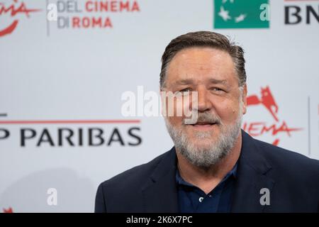 Rom, Italien, 16. Oktober 2022 - Russell Crowe nimmt am Fotocall des 17. Rom Filmfestivals für den Film 'Poker Face' Teil Credit: Luigi de Pompeis/Alamy Live News Stockfoto