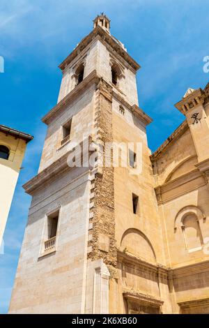 Die Stiftsbasilika Santa Maria in der Stadt Xativa, eine Stunde außerhalb von Valencia in Spanien Stockfoto