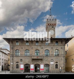 Der antike Palazzo Pretorio, prätorianischer Palast. In Figline Valdarno, Florenz, Italien Stockfoto