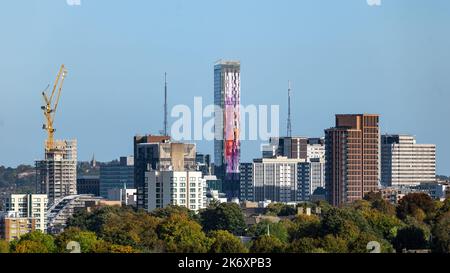 Croydons Safranturm Saffron Square, umgeben von anderen hohen Gebäuden von Croydon. Stockfoto