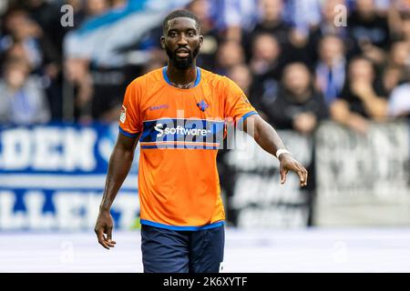 Karlsruhe, Deutschland. 15. Oktober 2022. Fußball: 2. Bundesliga, Karlsruher SC - Darmstadt 98, Matchday 12, BBBank Wildpark. Darmstadts Patric Pfeiffer-Gesten. Quelle: Tom Weller/dpa - Nutzung nur nach schriftl. Vereinbarung mit der dpa/Alamy Live News Stockfoto