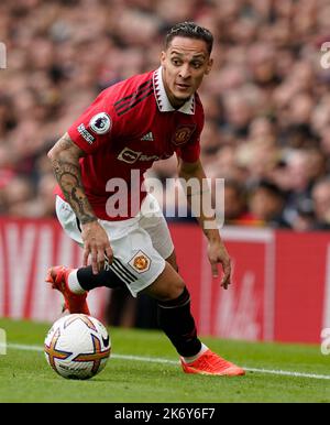 Manchester, Großbritannien. 16. Oktober 2022. Antony von Manchester United während des Spiels in der Premier League in Old Trafford, Manchester. Bildnachweis sollte lauten: Andrew Yates/Sportimage Kredit: Sportimage/Alamy Live News Stockfoto