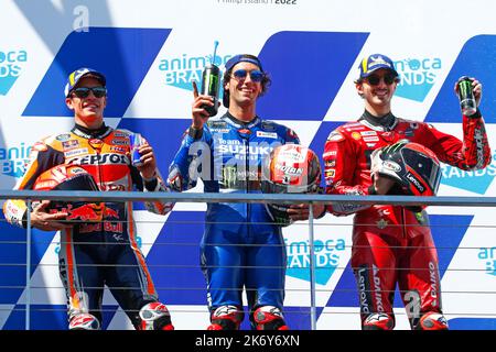 Phillip Island, Australien. , . Der MotoGP-Rennsieger #42, Alex Rins vom spanischen Team Suzuki Ecstar Suzuki. 2. #93, Marc Marquez aus Spanien, Repsol Honda Team Honda und 3. #6, 3 Francesco Bagnaia ITA Ducati Lenovo Team Ducati. PODIUM, Credit: SPP Sport Press Foto. /Alamy Live News Stockfoto