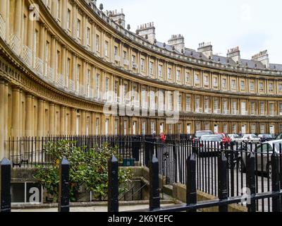 Circus ist ein historischer Ring großer Stadthäuser in der Stadt Bath, Somerset, Großbritannien. Stockfoto