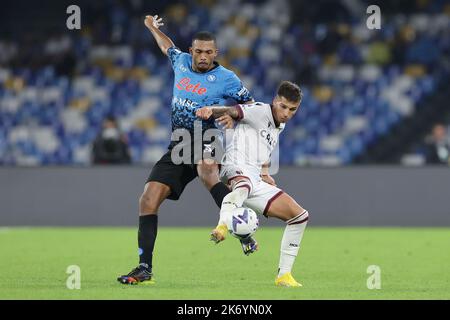 Napoli, Italien. 16. Oktober 2022. Juan Jesus von SSC Napoli während des Fußballspiels der Serie A zwischen SSC Napoli und dem FC Bologna im Stadion Diego Armando Maradona in Napoli (Italien), 16.. Oktober 2022. Foto Cesare Purini/Insidefoto Kredit: Insidefoto di andrea staccioli/Alamy Live News Stockfoto