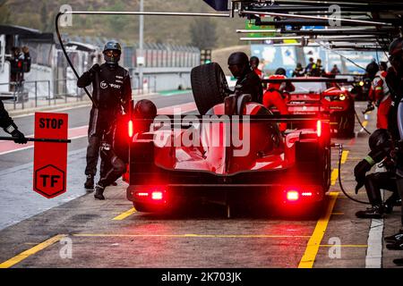 34 AITKEN Jack (gbr), EASTWOOD Charlie (irl), YOLUC Salih (tur), Racing Team Turkey, Areca 07 - Gibson, Aktion während der 4 Stunden von Portimao 2022, 6. Lauf der 2022 European Le Mans Series auf dem Algarve International Circuit vom 14. Bis 16. Oktober in Portimao, Portugal - Foto: Paulo Maria/DPPI/LiveMedia Stockfoto