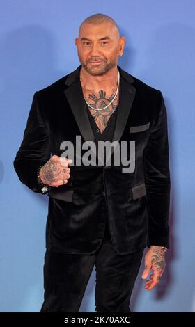 London, London, Großbritannien. 16. Oktober 2022. Dave Bautista nimmt an der Abschlussgala der europäischen Premiere „Glass Onion: A Knives Out Mystery“ während des BFI London Film Festival 66. in der Royal Festival Hall am 16. Oktober 2022 in London, England, Teil. Foto von Gary Mitchell Kredit: Gary Mitchell, GMP Media/Alamy Live News Stockfoto