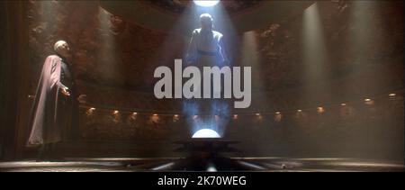 CHRISTOPHER LEE, EWAN MCGREGOR, STAR WARS, EPISODE II - ANGRIFF DER KLONE, 2002 Stockfoto