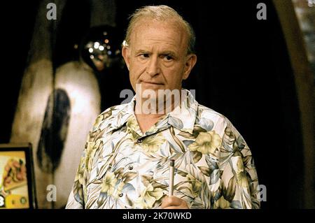 PETER BOYLE, DIE ABENTEUER VON PLUTO NASH, 2002 Stockfoto