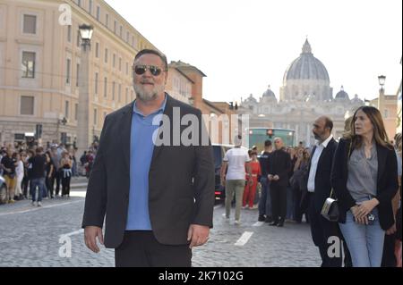 Rom, Italien. 15. Oktober 2022. Russell Crowe nimmt am Samstag, den 15. Oktober 2022 in Rom, Italien, am roten Teppich von Russell Crowe in Alice Nella Città Teil, während des Filmfestivals 17. in Rom im Auditorium della Conciliazione. Foto von Rocco Spaziani/UPI Credit: UPI/Alamy Live News Stockfoto