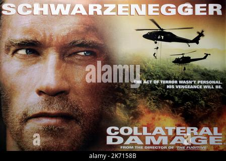 ARNOLD SCHWARZENEGGER-POSTER, KOLLATERALSCHADEN, 2002 Stockfoto