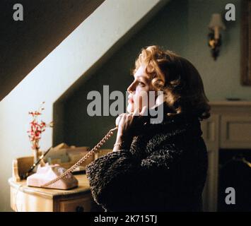 JULIANNE MOORE, DEM HIMMEL SO FERN, 2002 Stockfoto