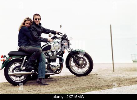 FRANCES MCDORMAND, Alessandro Nivola, LAUREL CANYON, 2002 Stockfoto