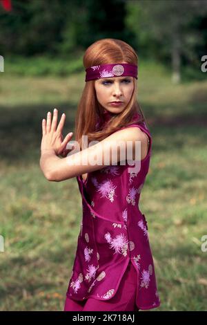 SARAH MICHELLE GELLAR, SCOOBY-DOO, 2002 Stockfoto