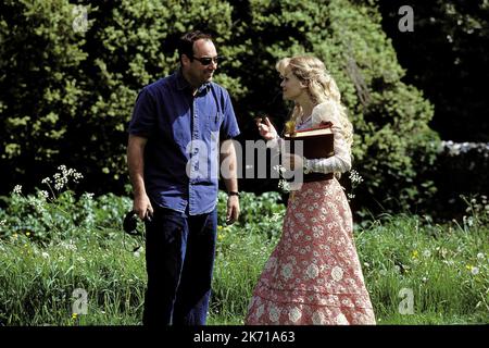 PARKER, WITHERSPOON, DIE BEDEUTUNG DES ERNSTES, 2002 Stockfoto