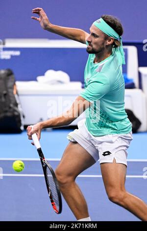Der Belgier Ruben Bemelmans, der während des Qualifikationsspiels zwischen dem Franzosen Blancaneaux und dem Belgier Bemelmans beim ATP-Turnier European Open Tennis in Antwerpen am Sonntag, den 16. Oktober 2022, in Aktion stand. BELGA FOTO LAURIE DIEFFEMBACQ Stockfoto