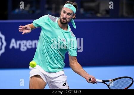 Der Belgier Ruben Bemelmans, der während des Qualifikationsspiels zwischen dem Franzosen Blancaneaux und dem Belgier Bemelmans beim ATP-Turnier European Open Tennis in Antwerpen am Sonntag, den 16. Oktober 2022, in Aktion stand. BELGA FOTO LAURIE DIEFFEMBACQ Stockfoto