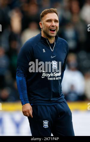 Hull, Großbritannien. 16. Oktober 2022. John Eustace Manager von Birmingham City während des Sky Bet Championship-Spiels Hull City gegen Birmingham City im MKM Stadium, Hull, Großbritannien, 16.. Oktober 2022 (Foto von Ben Early/News Images) in Hull, Großbritannien am 10/16/2022. (Foto von Ben Early/News Images/Sipa USA) Quelle: SIPA USA/Alamy Live News Stockfoto