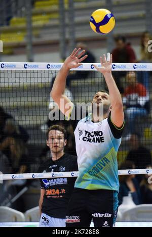 PalaBianchini, Latina, Italien, 16. Oktober 2022, Saitta Davide (Pallavolo Padova) während des Top Volley Cisterna gegen Pallavolo Padova - Volleyball Italienisch Stockfoto